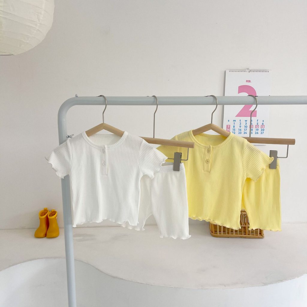 Baby clothing sets 4
