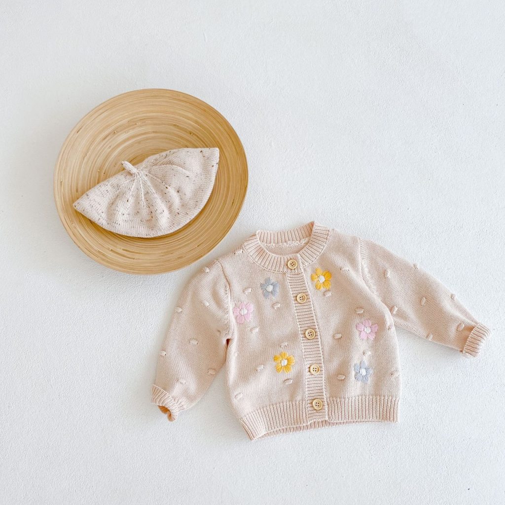Baby Cardigan Knitting Pattern 1