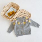 Hand-knit baby clothes 6