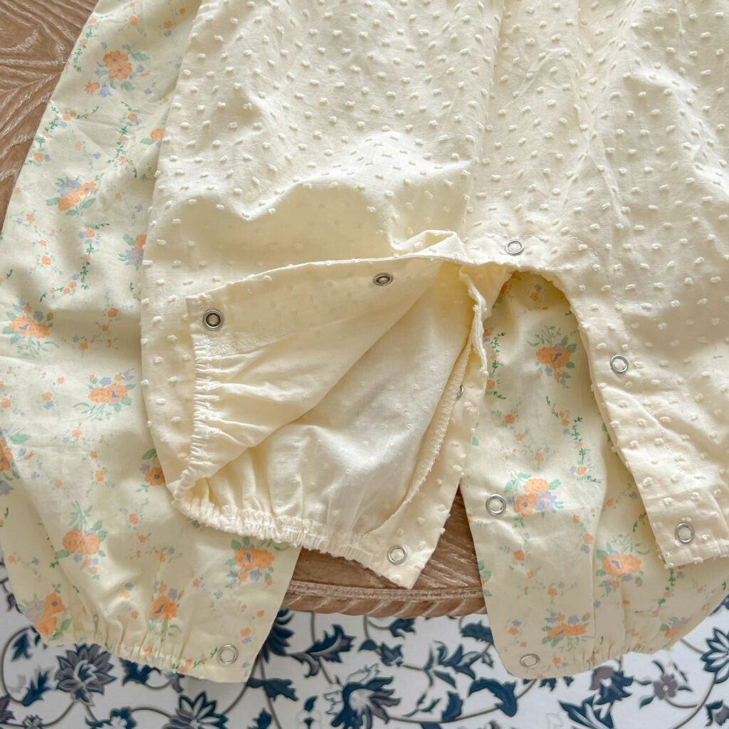 Small Flesh Baby Clothes 9
