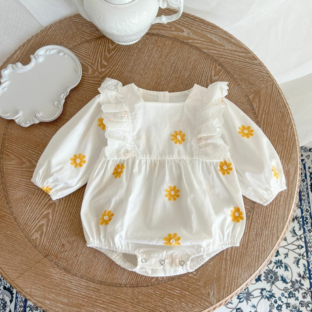 Sweet Style Clothes For Babies 1